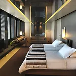 キー 4* イズミル
